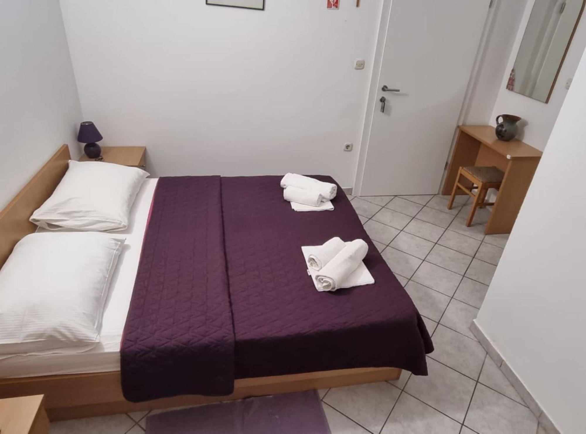 Pansion Franka Apartment *